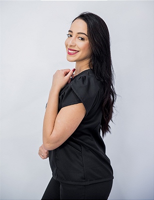 Blusa modelo Tulipa