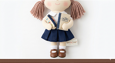 Boneca Estudante