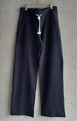Calça moletom textura reta com bolso