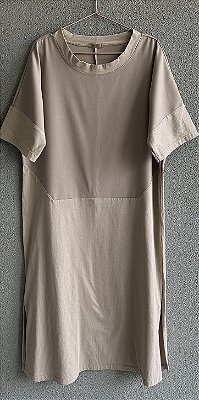 Vestido Mídi Recorte