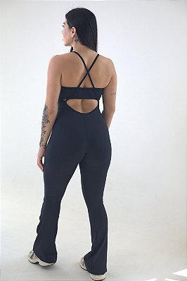 Macacão Essence Flare – Preto