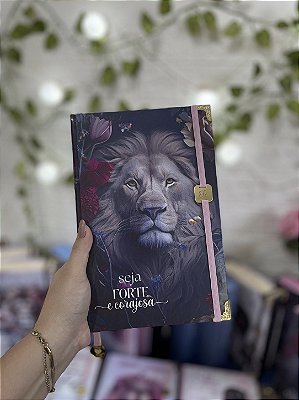 Bíblia Letra Jumbo - ARC - Leão Seja Forte e Corajosa