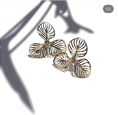 Brinco ouro flor semijoia