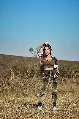 Calça jogger veludo militar