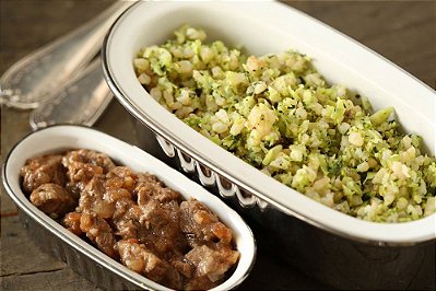 Picadinho de filé mignon e arroz integral com brócolis