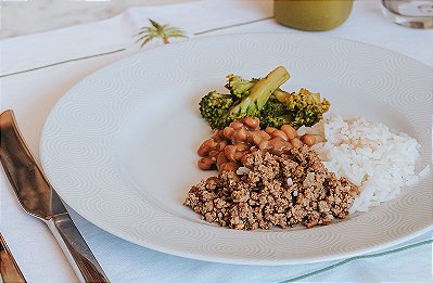 Trivial ee Patinho Moido, Arroz, Feijão Carioca e Brócolis