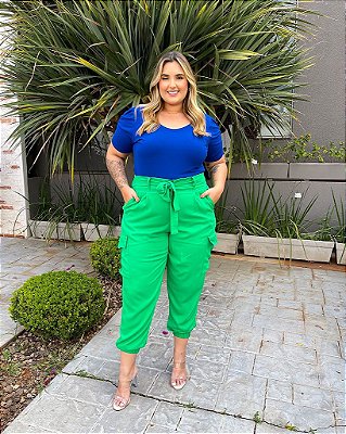 Calça Limited Zaira Cargo Verde Plus Size