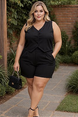 Short de Alfaiataria Preto Plus Size