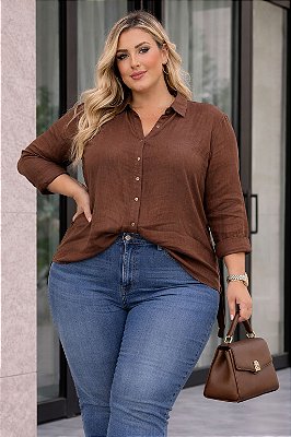 Camisa Valentina de Airflow Marrom Plus Size