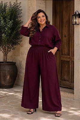 Calça de Alfaiataria Texturizada Vinho Malbec Plus Size
