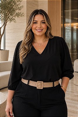 Blusa de Crepe Alfaitaria Preto Plus Size