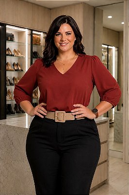 Blusa de Crepe Alfaitaria Vermelho Queimado Plus Size