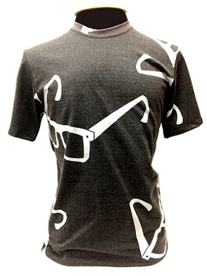 CAMISETA MALHA MASCULINA_Gola V_Modelo: STRACCIATTA cor Preto