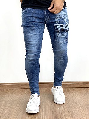 Calça Jeans Masculina Super SKinny Média Caveira e Bolso Cargo*