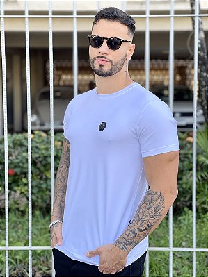 Camiseta masculina premium preta caveira prateada - JOHN VERDAZZI: The  Ultimate Fashion Luxury E-Shop - Site Oficial