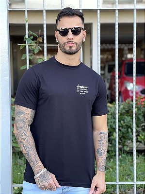 Camiseta masculina premium branca logo espirrado dourado - JOHN VERDAZZI:  The Ultimate Fashion Luxury E-Shop - Site Oficial