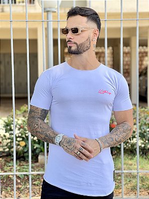 Camiseta Longline Masculina Branca Escritas Frontal Flor Costas #