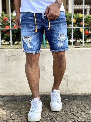 Bermuda Jeans Masculina Escura Destroyed Com Cordão