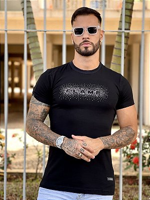 Camiseta Longline Masculina Preta Escritas Pedraria