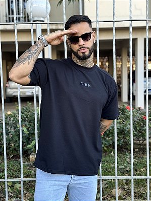 Camiseta Oversized Masculina Escritas Básicas Preta