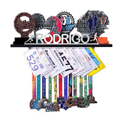 Porta Troféus, Medalhas e Números de Peito Personalizado Com o Nome