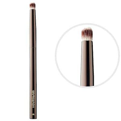 Hourglass Domed Shadow Brush