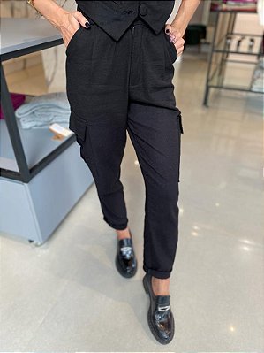 Calça Feminina Reta Alfaiataria Cargo Bruna Preta