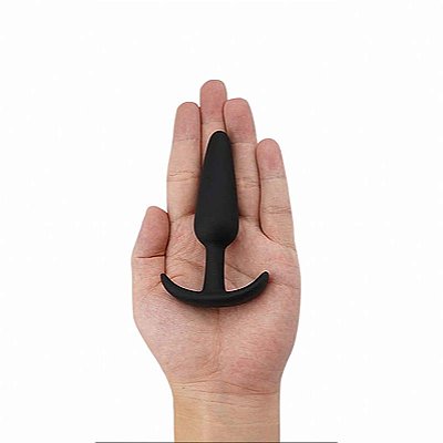 Plug anal cônico em silicone toque aveludado com puxador - 2,5x3,2 cm - cor preta