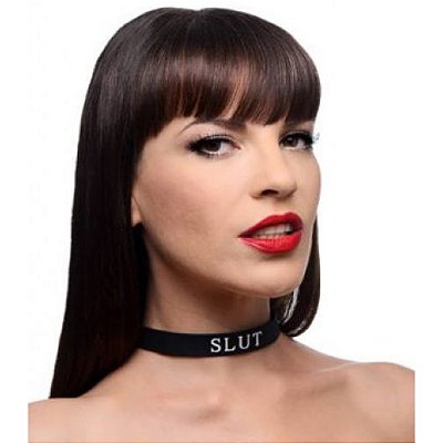 COLAR AJUSTÁVEL EM SILICONE - SLUT - COR PRETO