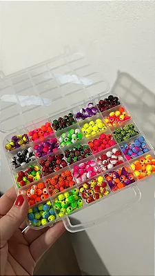 Kit Maleta Com 250 Miçangas Abacaxi Para Pesca - Várias Cores Vibrantes