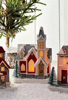 Enfeite de Natal casinha com luz e torre