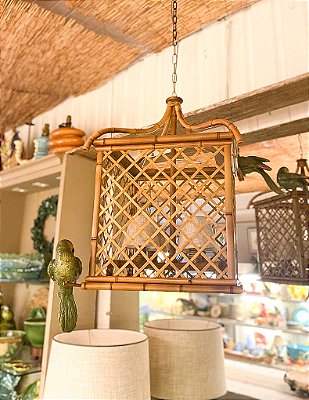 Lustre gaiola treliça bambu com pássaros