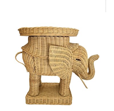 Mesa lateral elefante em rattan