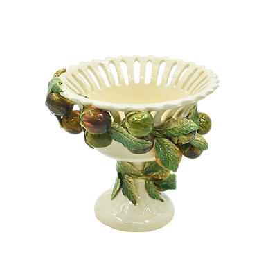 Taça vazada decorativa com aplique de tomates