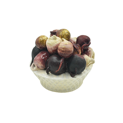 Mini cesta com rabanetes