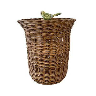 Lixeira vime natural com pássaro verde