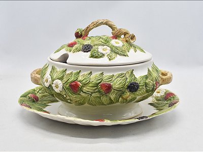 Sopeira relevo morango