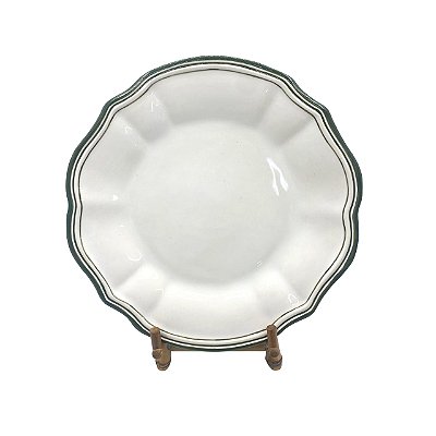 Prato sobremesa casual branco com frisos verdes