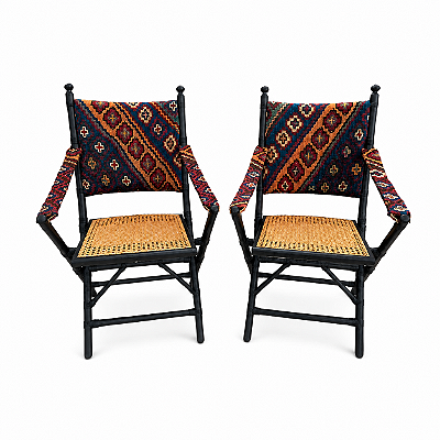 Par de cadeiras em bambu com tecido kilim