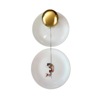Jogo pratos de parede rã com balão dourado