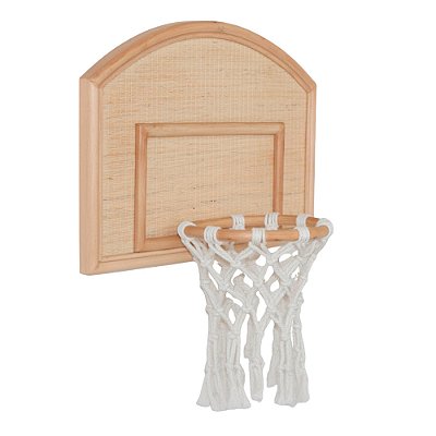 Cesta de basquete em rattan