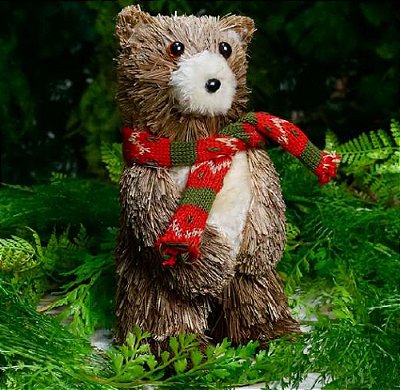 Ursinho de Natal com cachecol vermelho e verde
