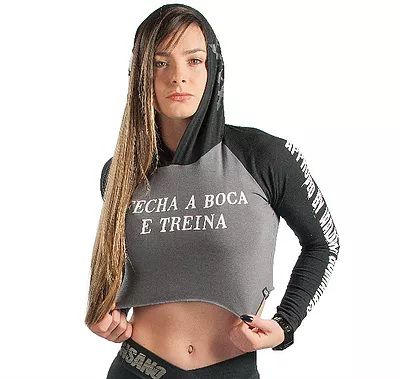 Manga Longa Cropped com Capuz #Fecha a Boca e Treina