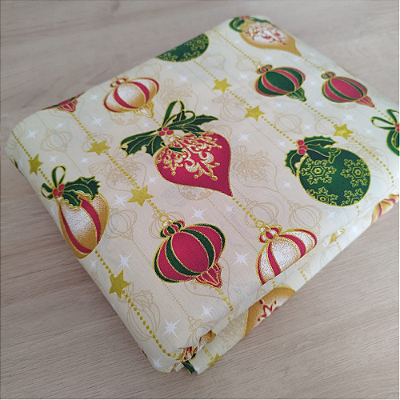 Tricoline estampado enfeites de natal fundo bege 50x150cm - Un