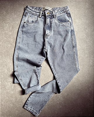 Calça mom jeans DEFENDER