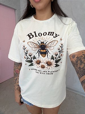 T-SHIRT OVER BLOOMY
