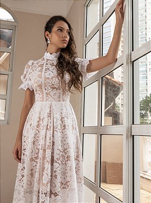 Vestido Midi Kamila em Renda com Forro Nude e Manga Curta Bufante