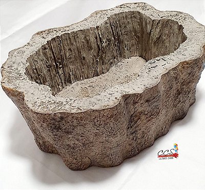 Vaso Decorado de Resina Tronco Marrom 37,5X26,5X14cm - Ref 68917001 D&A