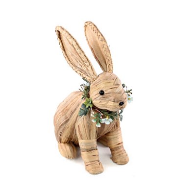 Coelho de Palha Trançada Sentado com Arranjo no Pescoço 33x25x16cm - Ref 1064689 Cromus