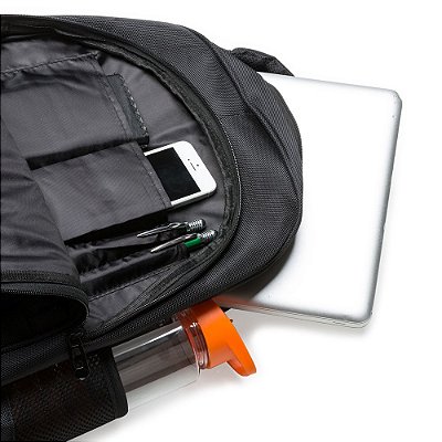 Mochila 100% poliester para notebook com detalhes em nylon. Cód.SK13754
